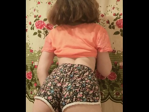 ❤️ सेक्सी जवान बेब क्यामेरामा उनको शर्ट्स फुकाल्दै हामी मा  ️❤